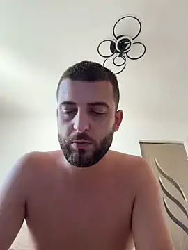 Stripchat Sex Chat of Pablo_Hornyguy95