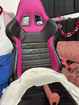 Stripchat Private Sex Chat of halana_squirts