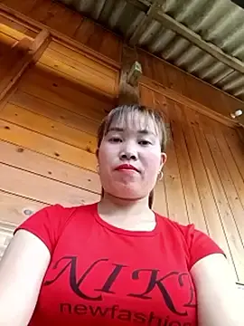 Stripchat Sex Cam of karara97