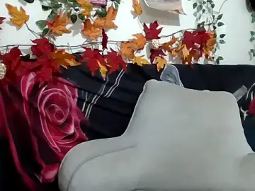 Stripchat Free Live Porn of AverageRose