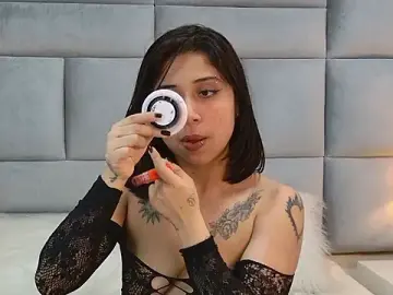 Stripchat Watch Live Sex Cams of MiahSantini