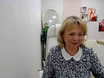 Stripchat Free Porn Cam of Milla_Cutie18