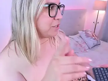 Stripchat Best live sex cam show of MissMaria