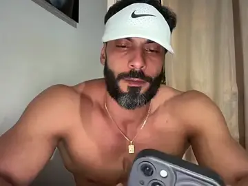 Stripchat Sex Cam of romeolovedark
