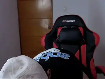 Stripchat Sex Cam of Niklaus1