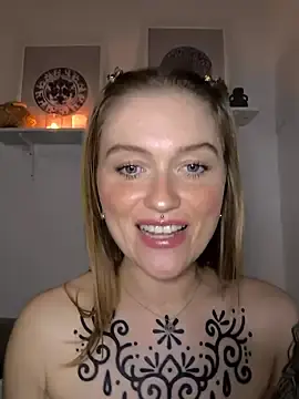 Stripchat Live Sex Cam of Goldloeckchen159
