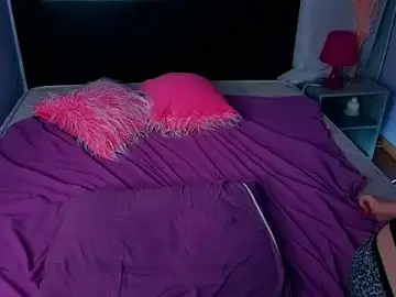 Stripchat Watch Live Sex Cams of Lika_0ne