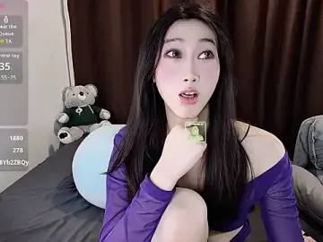 Stripchat Live Sex Cam of Queenbb88