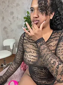 Stripchat Best Webcam of MilaTeenX