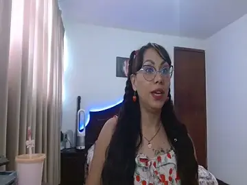 Stripchat Live Sex of AloLovely_