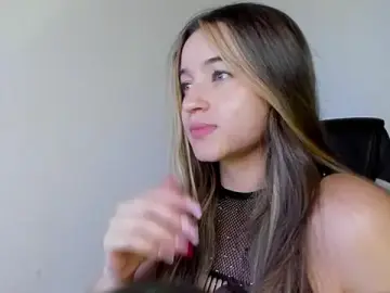 Stripchat Sex Cam of Sophie_spencer1