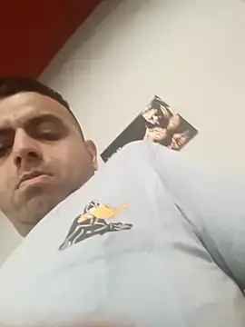 Stripchat Live Sex Cam of ashleellaunda7582