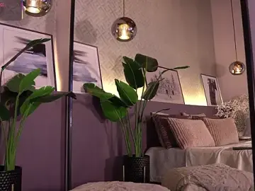 Stripchat Adult Webcam of ElleDiane