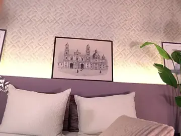 Stripchat Free Porn Cam of ElleDiane