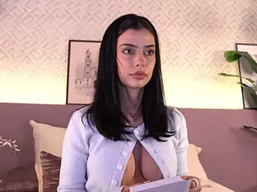 Stripchat Live Sex Cam of ElleDiane