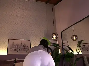 Stripchat Free Porn Cam of ElleDiane