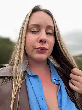 Stripchat Best Webcam of Mona_Plus