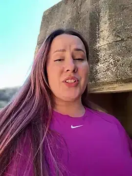 Stripchat Adult Webcams of Mona_Plus