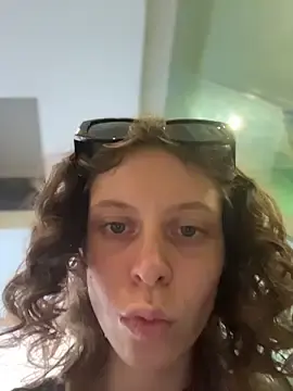 Stripchat Adult Webcam of RinaMood