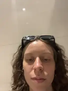 Stripchat Best Webcam of RinaMood