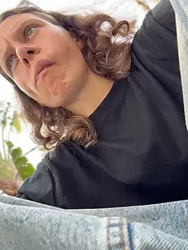 Stripchat Adult Webcam of RinaMood