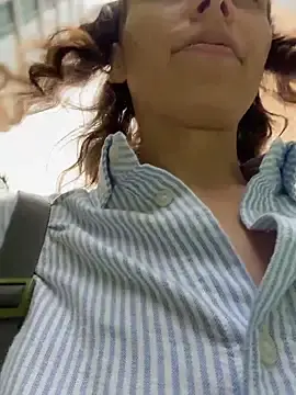 Stripchat Free Porn Cam of RinaMood