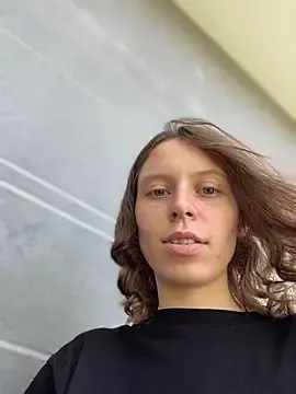 Stripchat Sex Cam of RinaMood