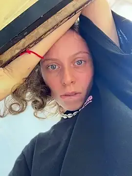 Stripchat Free Live Porn of RinaMood