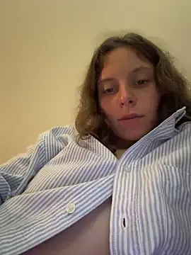 Stripchat Free Live Porn of RinaMood