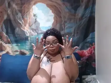 Stripchat Watch Live Sex Cams of xGIANTEBONY30x