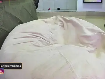 Stripchat Live Sex of Fallen_Angel999777