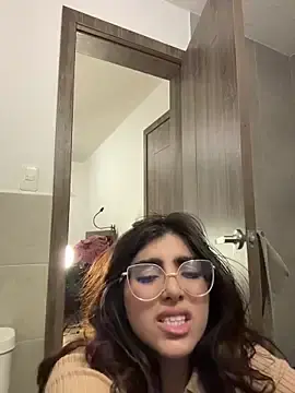 Stripchat Free Live Porn of MartinaSooler