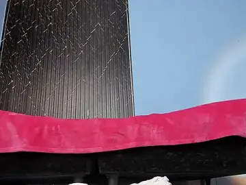 Stripchat Live Sex Cam of Moolly_Evanz