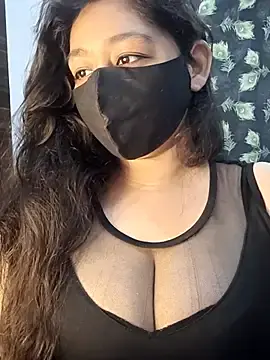 Stripchat Live Sex Cam of Yoursnandini8