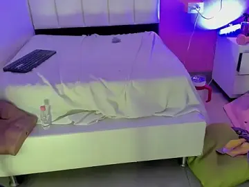 Stripchat Live Sex Cam of Alanna_hot3