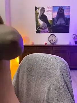 Stripchat Adult Webcams of Cute-Alice