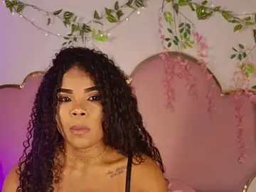 Stripchat Live Sex Cam of NahiaraReina