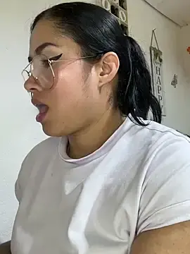 Stripchat Sex Cam of Sweet__Nurse1