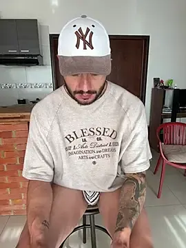 Stripchat Adult Webcam of FrancoRossi_