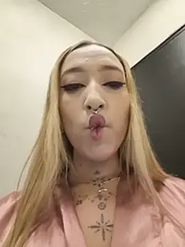 Stripchat Best live sex cam show of MollyCruz
