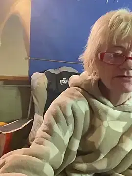 Stripchat Free Porn Cam of ladyboatlady