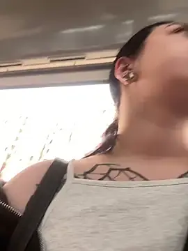 Stripchat Live Sex Cam of AlishaOfThorns