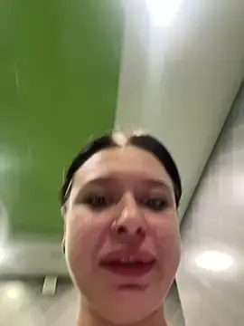 Stripchat Free Porn Cam of AlishaOfThorns