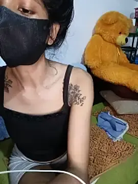 Stripchat Adult Webcams of emali_baba