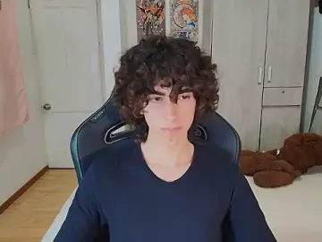 Stripchat Free Porn Cam of Nude_Boy18