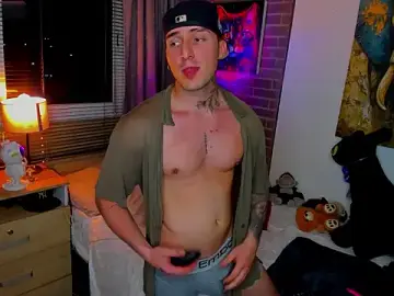 Stripchat Free Porn Cam of liam_oficial02