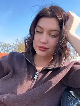 Stripchat Watch Live Sex Cams of KikiWatson