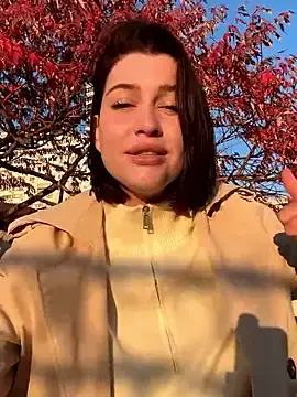 Stripchat Watch Live Sex Cams of KikiWatson