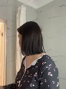 Stripchat Adult Webcam of KikiWatson