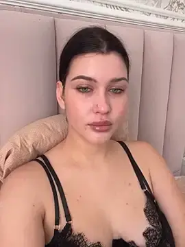 Stripchat Best live sex cam show of KikiWatson